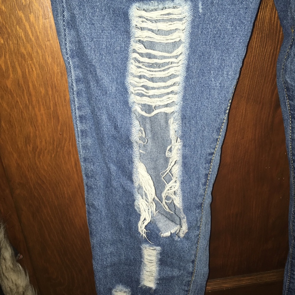 Destroyed boyfriend jeans - Picture 4 of 6